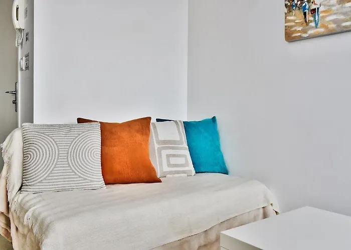 Cozy And Modern With View *