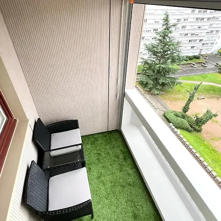 Cozy And Modern With View Appartamento Lione