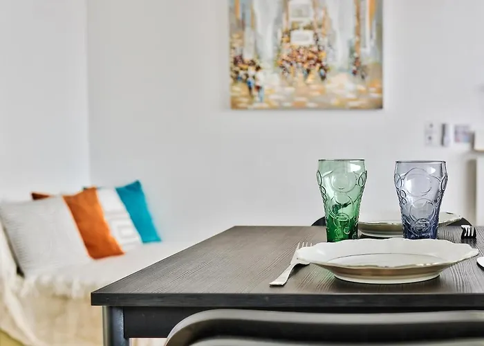Cozy And Modern With View Lyon