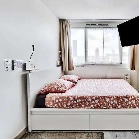 Cozy And Modern With View 아파트 *